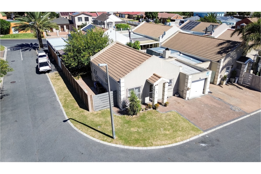 2 Bedroom Property for Sale in De Oude Spruit Western Cape